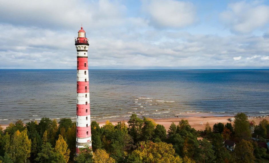 Осиновецкий маяк на ладожском озере пляж фото